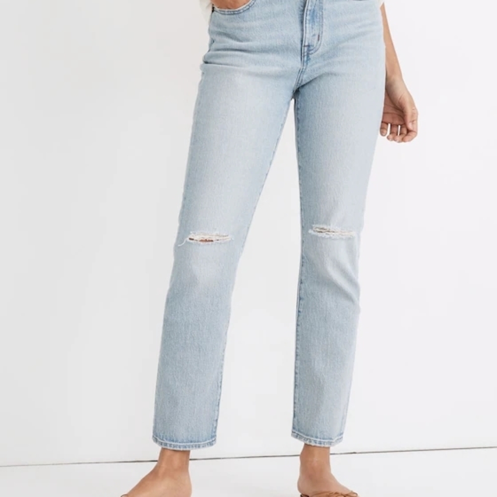 Madewell The High-Rise Slim Crop Boyjean in Dumas Wash: Ripped Editio